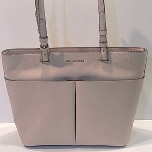 Michael Michael Kors Bedford Medium Pebbled Leather Tote